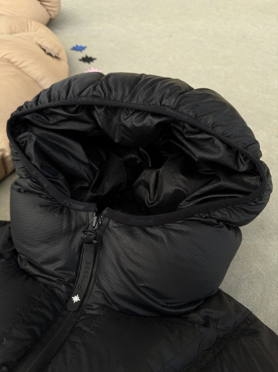 "ALIVE" PUFFER JACKET - BLACK