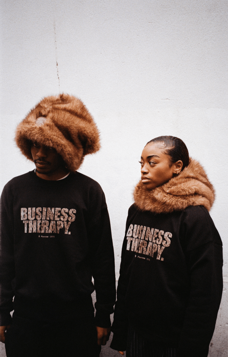 CREWNECK "BUSINESS THERAPY" FUR
